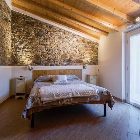 La Corte Dei Tre Bed & Breakfast