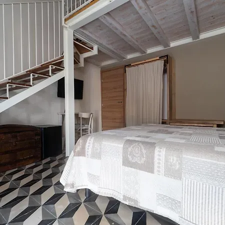 Bed & Breakfast La Corte Dei Tre Torre del Lago Puccini