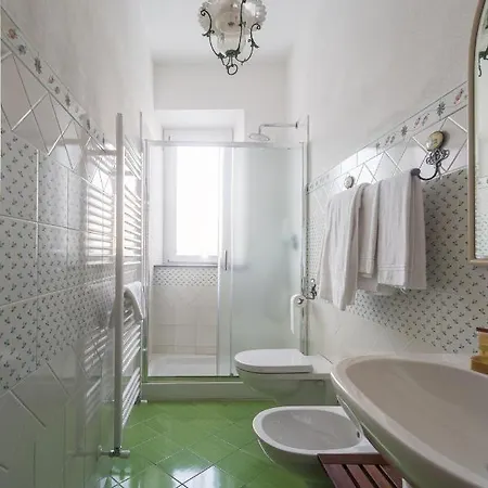 Bed & Breakfast La Corte Dei Tre 3*