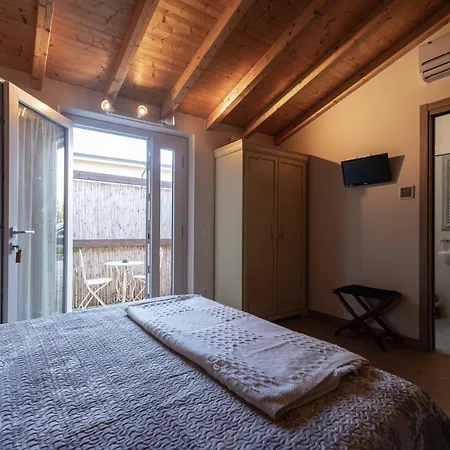 Bed & Breakfast La Corte Dei Tre Torre del Lago Puccini