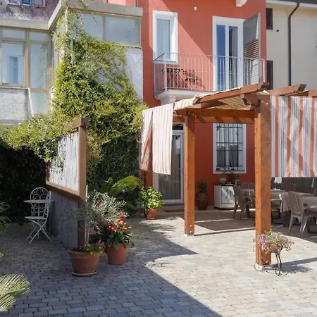 La Corte Dei Tre Bed & Breakfast