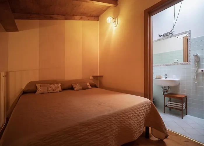 Bed and Breakfast La Corte Dei Tre 3*